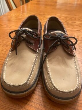 Sebago Two-Tone Leather Boat Shoes in Tan and Brown